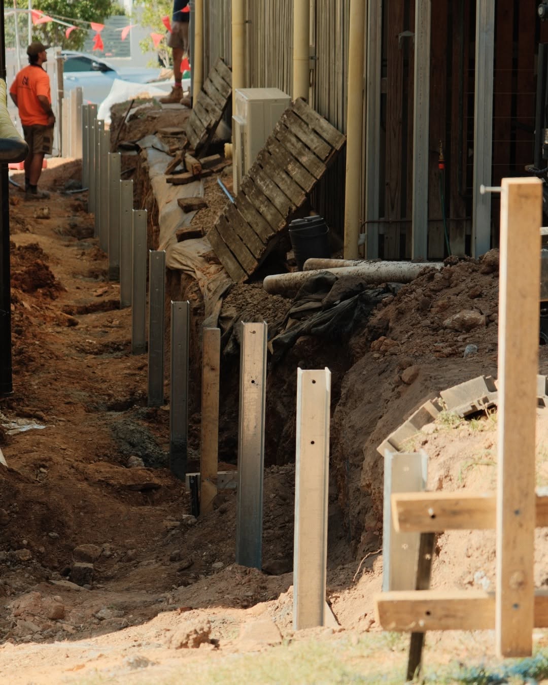 Concrete sleeper retaining wall Cannon Hill Brisbane QLD — MJ GreenGuard